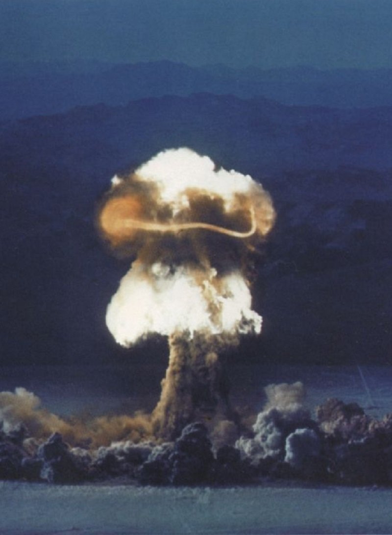 Atominės bombos virš Nevados (2016) / A-Bombs Over Nevada